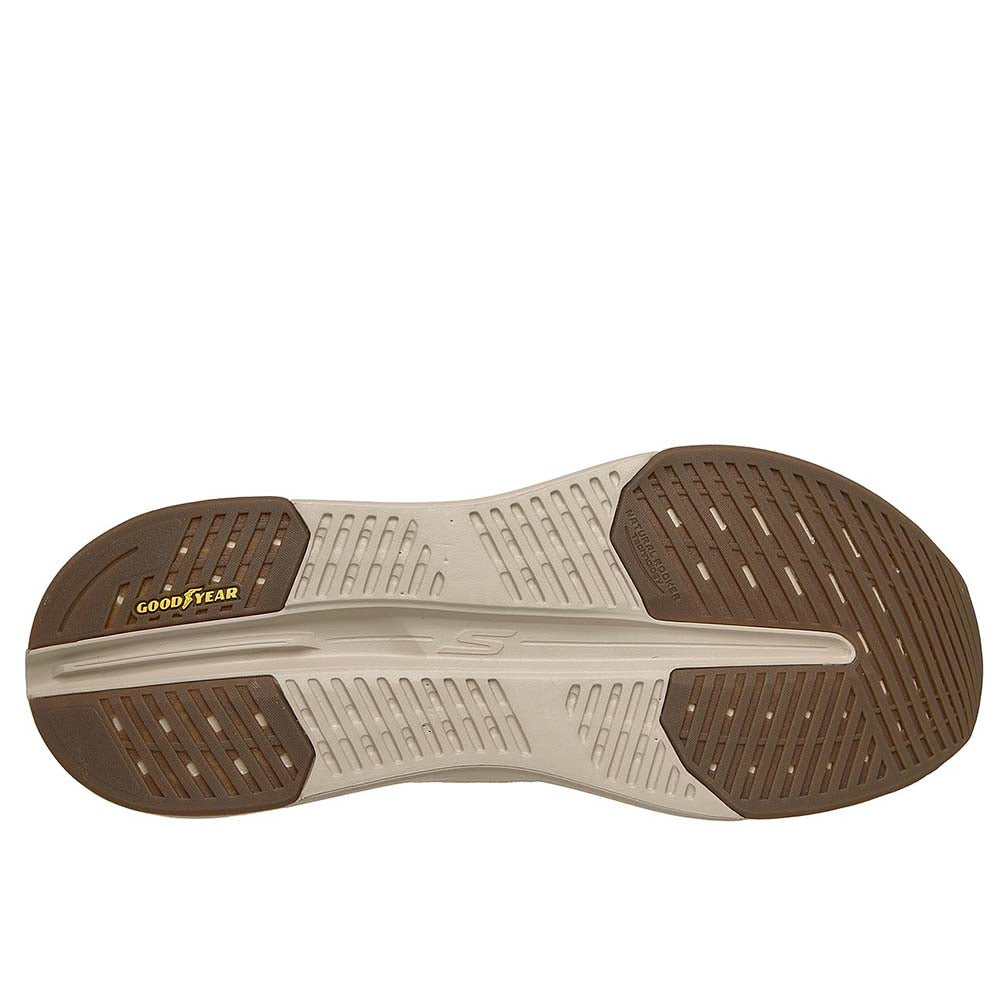 Slip-Ins: GOrun Max Cushioning Glide-Step