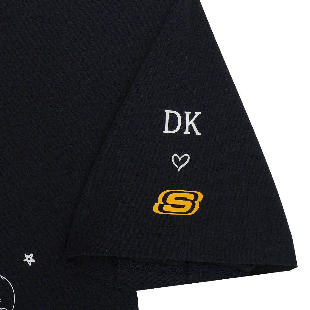 Skechers | DK SEUNGKWAN DINO of SEVENTEEN: Short Sleeve Tee